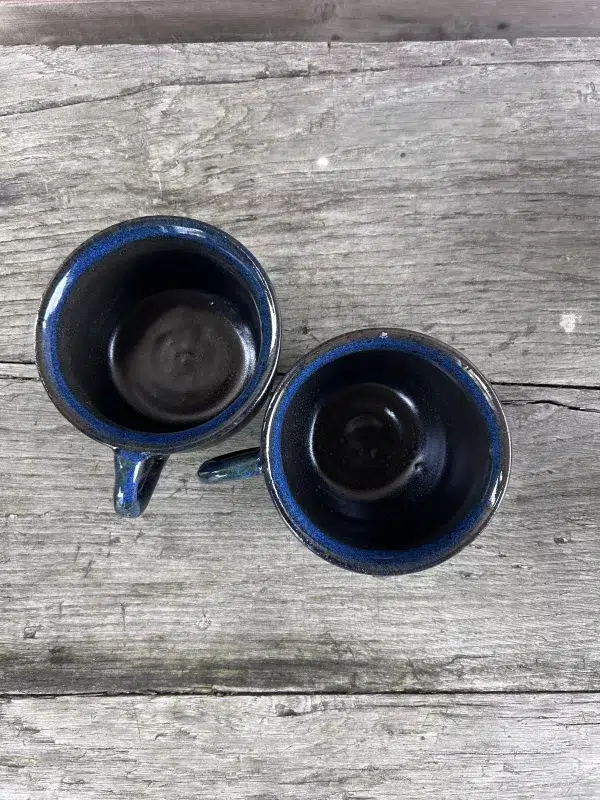 Tasse à anse en grès lisse